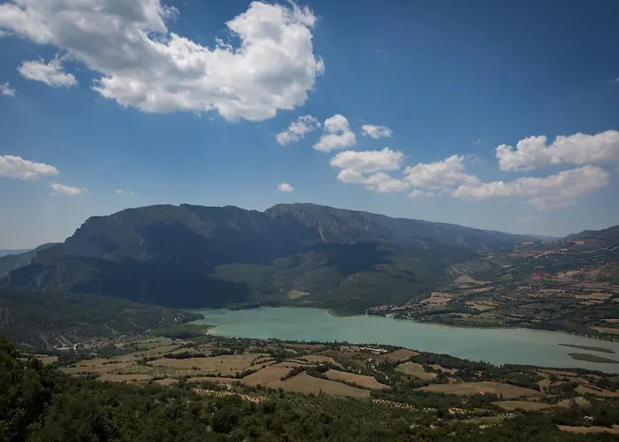 호스텔 Centre Del Montsec Llimiana