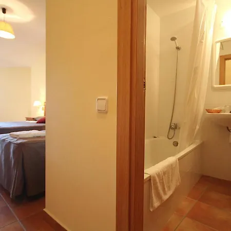 Centre Del Montsec Hostal